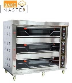 9.jpg 3 Deck 9 Trays Gas Deck Oven
